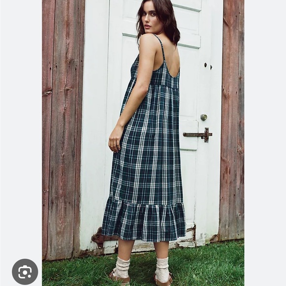 THE GREAT. The Ruffle Tank Pajama Dress in Dark Green Flannel Plaid - Picture 2 of 6